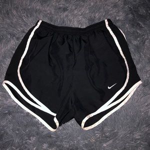 womens nike shorts